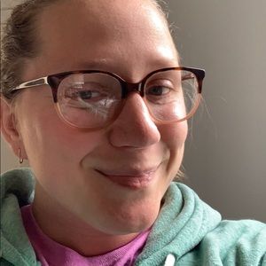 Meet your Posher, Elizabeth